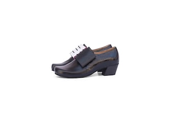 Handgemaakte zwarte leren veterschoenen met strikken