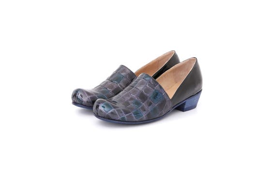Robe chaussures Chunky large chaussure femmes noir et bleu en cuir verni ADIKILAV | Magasiner
Robe chaussures Chunky large chaussure chaussure chaussure femmes noir et bleu en cuir verni ADIKILAV | Magasiner
796ac9