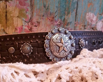 Cowgirl Star Concho Chunky Leather Cuff Bracelet, Western Equestrian Jewelry
