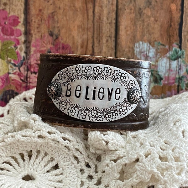 Believe Bracelet> Hand Stamped Leather Cuff Bracelet. Brown Leather Bracelet. Leather Wristband. Inspirational Jewelry. Hope Jewelry