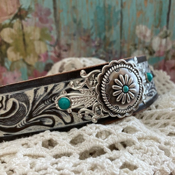 West & Co Adjustable Oval Concho With Tuquoise Accent Ing