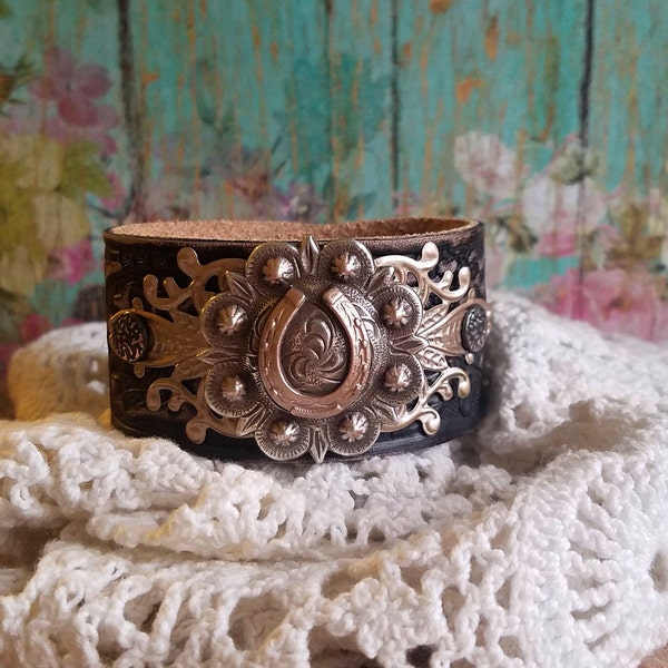 Horseshoe Leather Bracelet> Black Leather Cuff Bracelet. Concho Jewelry. Cowgirl Western Jewelry. Equestrian Jewelry. Horse Rider Bracelet