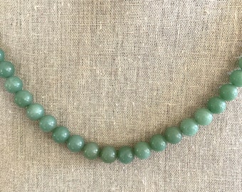 Vintage Jade Colored Glass Bead Necklace