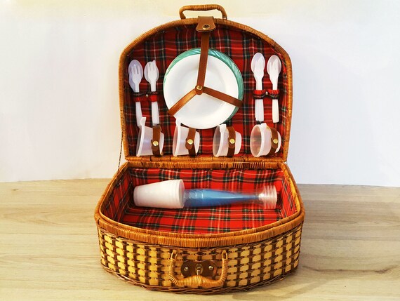 Vintage Picnic Basket Wicker Picnic Basket Big Pic