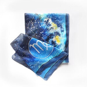 Bufanda de seda del zodíaco, bufandas lunares pintadas a mano, mapa del cielo con fecha de nacimiento, regalo de cumpleaños personalizable, carta estelar, constelaciones, madre joven