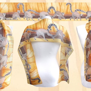 Foulard en soie lémurien, foulard peint à la main en jaune et gris avec animal de Madagascar, design d'animal exotique, foulards minces d'espèces menacées image 9