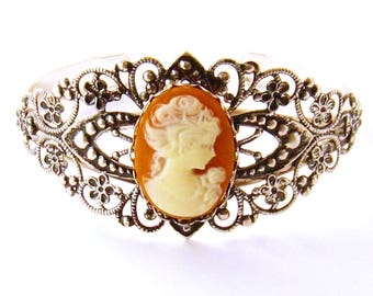 Victorian Lady Cameo Bracelet, Victorian Cameo Bracelet, Cameo, Victorian, Cameo Jewelry Gift, Lady Cameo, Silver Cameo Cuff Bracelet, Peach