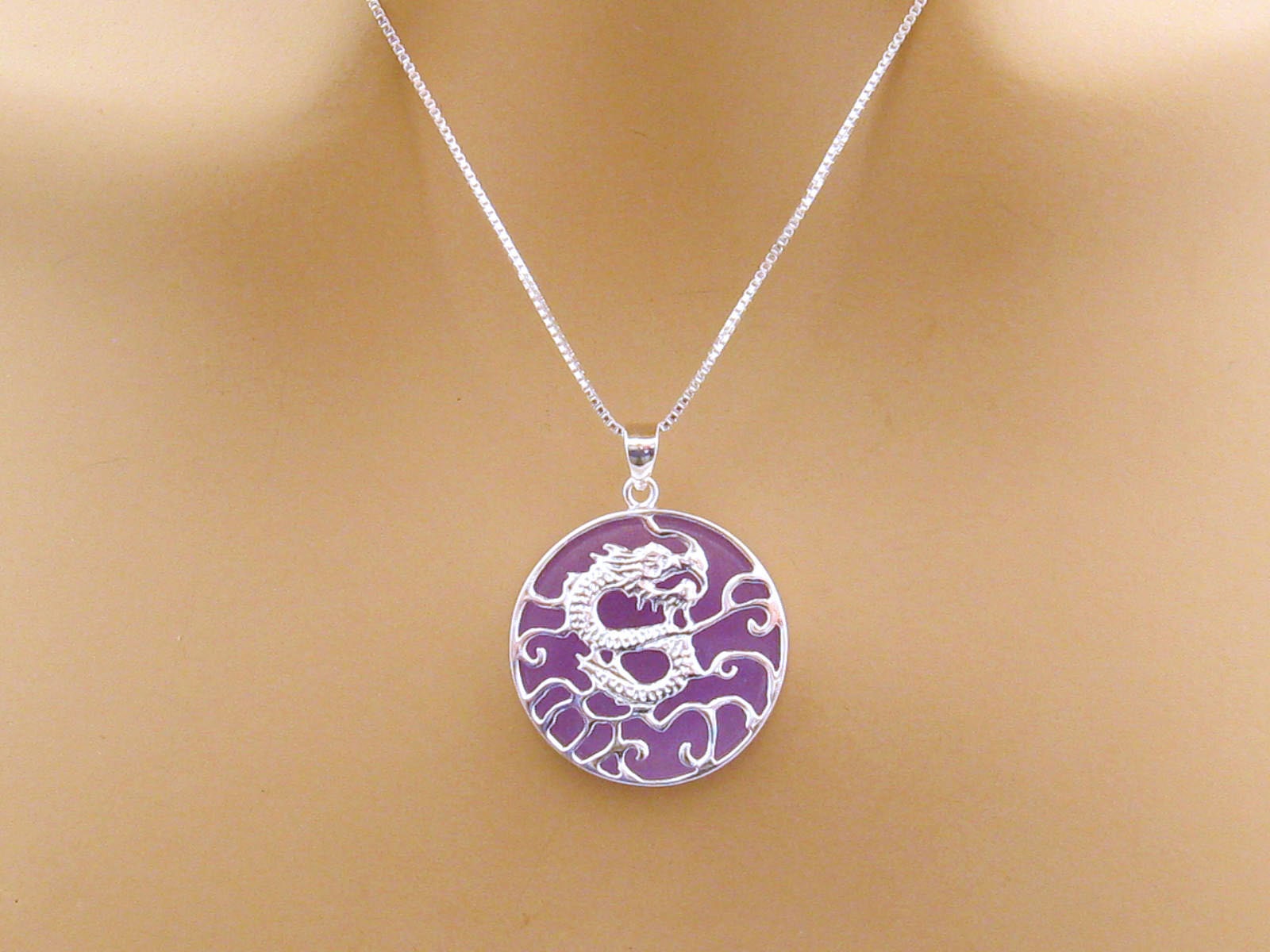 NL234 Lavender Jade Necklace Sterling Silver 