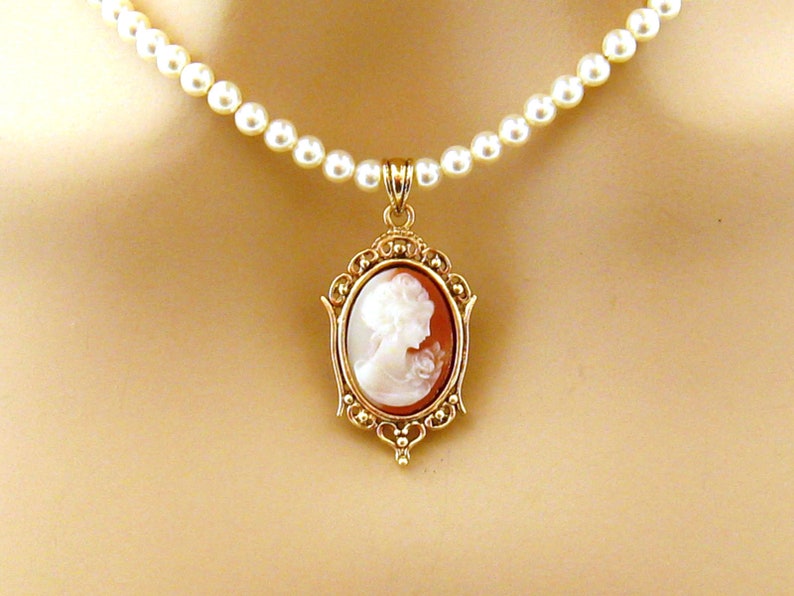 Victorian Small Cameo Pearl Necklace, Victorian Pearl Cameo Necklace, Single Strand Pearl Necklaces, Cameo Jewelry, Romantic Pearl Jewelry image 6