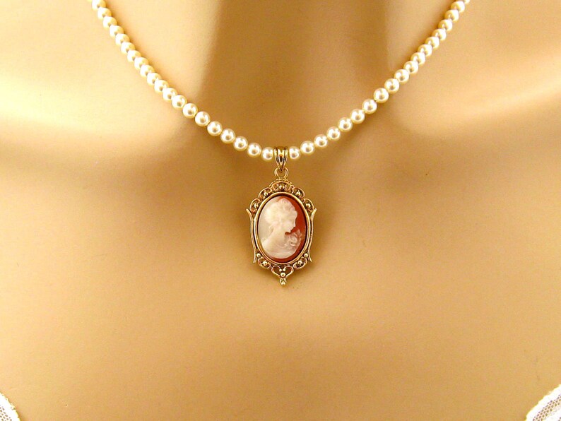 Victorian Small Cameo Pearl Necklace, Victorian Pearl Cameo Necklace, Single Strand Pearl Necklaces, Cameo Jewelry, Romantic Pearl Jewelry image 4