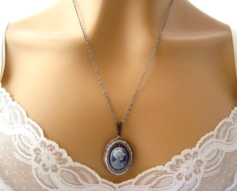 Blue Cameo Locket Victorian Woman Locket Victorian Necklace Photo…
