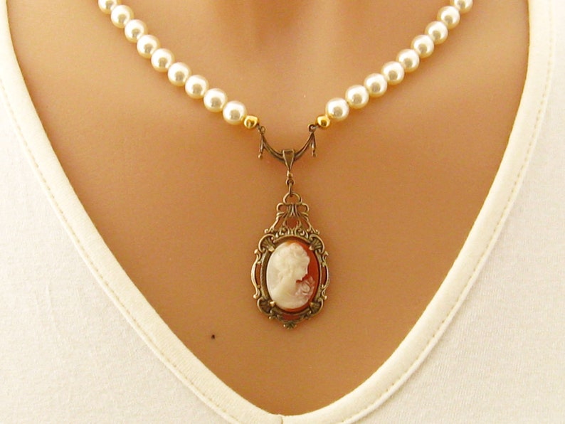 Victorian Woman Cameo Pearl Necklace, Victorian Pearl Cameo Necklaces, Single Strand Pearl Necklace, Cameo Jewelry, Romantic Pearl Jewelry image 7