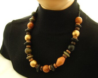 Holzkette mit Perlen, Holzschmuck, Holzschmuck, Geschenk für Sie, 5. Jahrestag, Geschenk für Frau, Schwarz Gold Braun Holz Halskette
