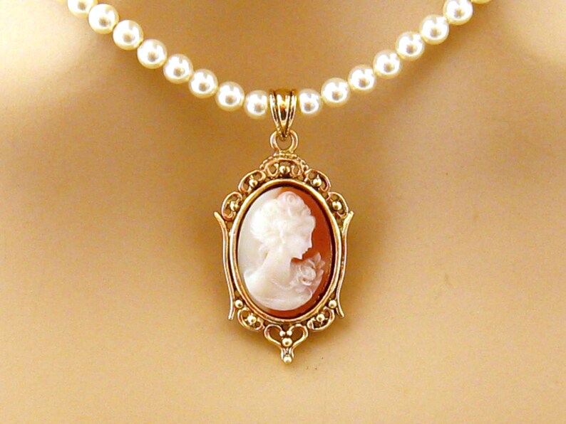 Victorian Small Cameo Pearl Necklace, Victorian Pearl Cameo Necklace, Single Strand Pearl Necklaces, Cameo Jewelry, Romantic Pearl Jewelry image 7