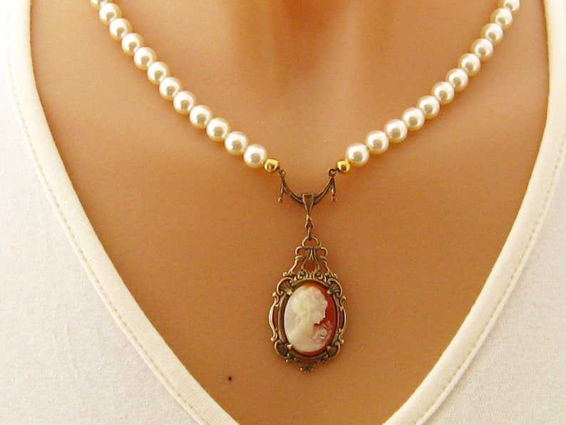Victorian Woman Cameo Pearl Necklace, Victorian Pearl Cameo Necklaces, Single Strand Pearl Necklace, Cameo Jewelry, Romantic Pearl Jewelry image 2