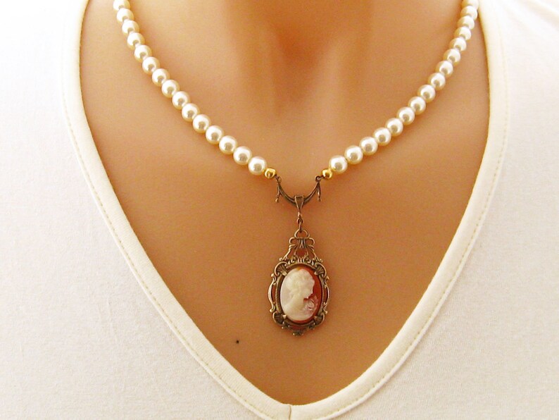 Victorian Woman Cameo Pearl Necklace, Victorian Pearl Cameo Necklaces, Single Strand Pearl Necklace, Cameo Jewelry, Romantic Pearl Jewelry image 5