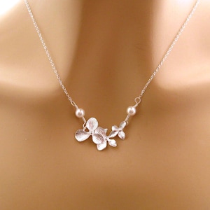 Orchid Flower Necklace, Pearl and Orchid Necklace, Bridesmaid Necklace Orchid Wedding Jewelry, Art Nouveau Jewelry, Mother Sister Wife Gift