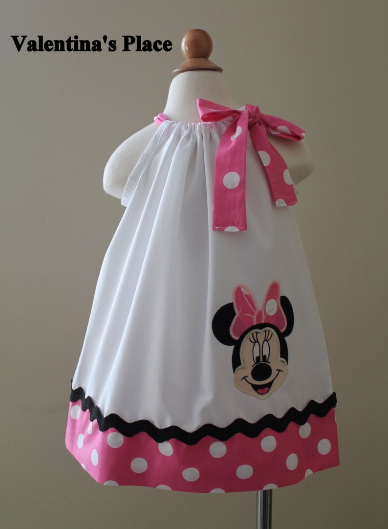 Minnie Mouse Face and Bow in pillowcase dress | Etsy