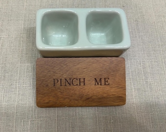 Pinch pots with lid 4.5 length x 2 Height