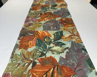 Camino de mesa vintage con diseño floral de 90" x 16"