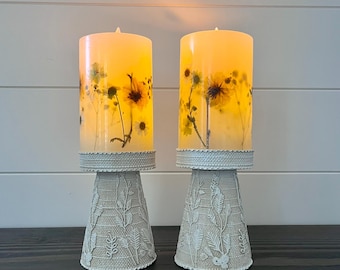 Lace detailed candle holder antique gold finish