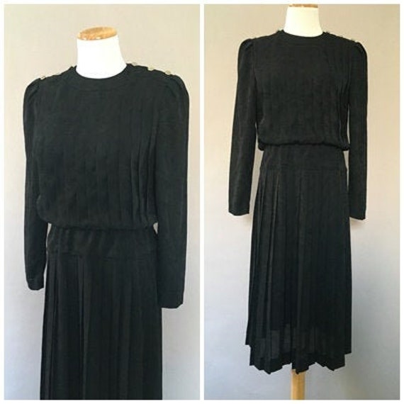 Vintage 1980s does 1940s Silky Black Dress Flirty… - image 1