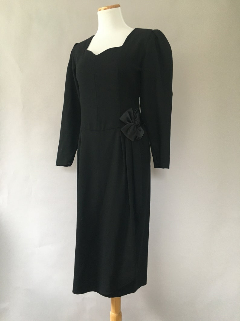 Vintage 1980s does 1940s Day Dress Black Wiggle Dress Wool Dress 1940s Tanner Dress 40s Femme Fatale 80s Dress Size Medium Formal Dress