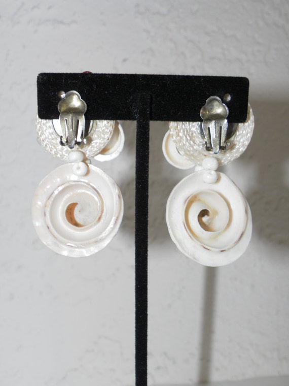 Vintage Betty Seashell Earrings Clip On 50's 60's… - image 5