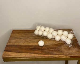 Spun Cotton Balls -30mm pack of 20