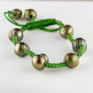 Green Freshwater Pearl Woven Bracelet with Adjustable Cord, Green Cord Bracelet with Freshwater Pearls, Green Bohemian Bracelet with Pearls
