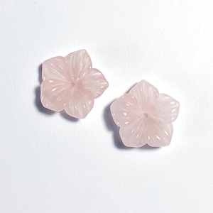 Vintage Rose Quartz Flower Beads, 15mm, Carved Pink Flower Bead, Center Drilled, Rose Quartz Flower, Carved Rose Quartz, 2 Pieces