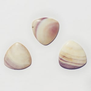 18-20mm Large Soft Trillion Natural Wampum Cabochon, 1 Piece