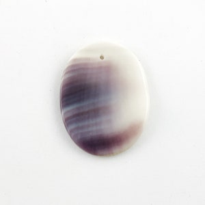 Grote paarse wampum-hangerkralen, ovale handgeslepen wampum-kralen, 28-30 mm, 1 stuk