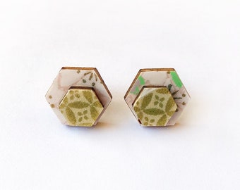 Cute hexagon earrings - Laser cut wood and colorful origami paper - Pink and white flowers, gold pattern