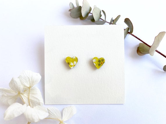 Heart love earrings - Laser cut wood and origami paper -White and yellow petals