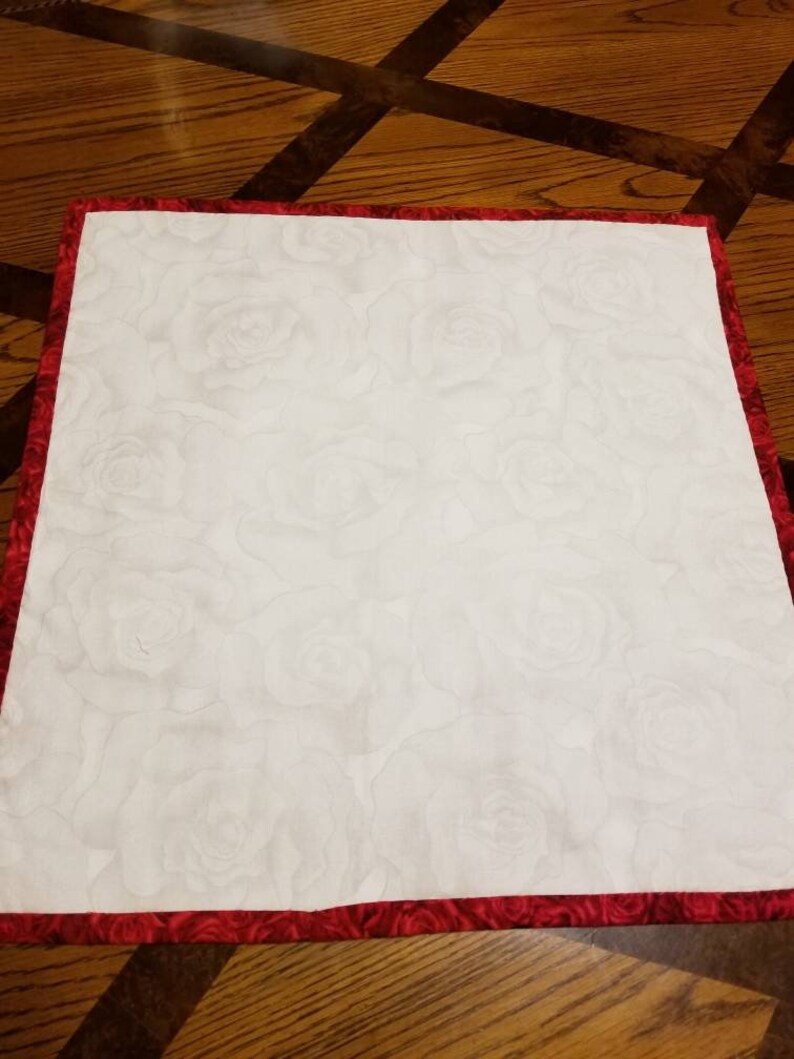 Valentine Table Topper