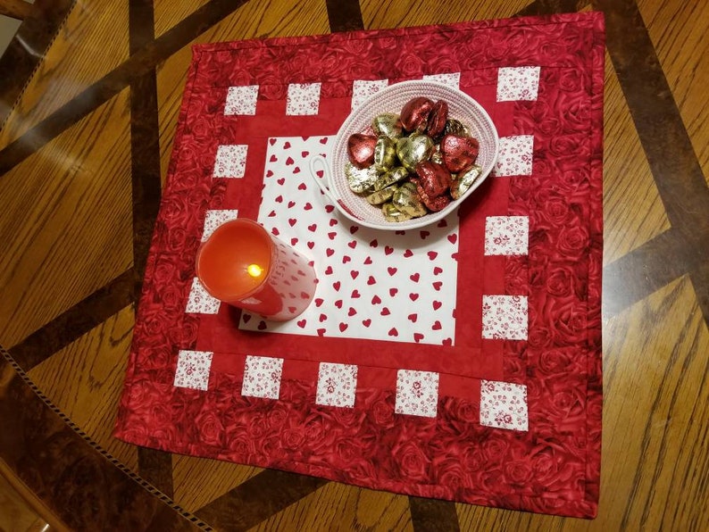 Valentine Table Topper