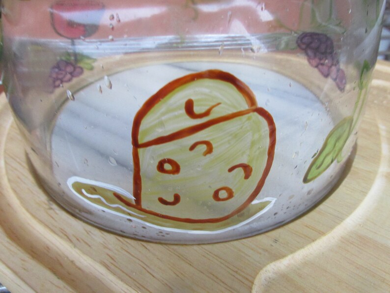 Cheese board with Hand Painted Glass Dome