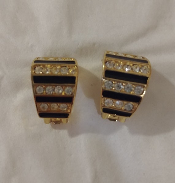 Rhinestone Earrings with enamel