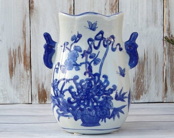 Chinoiserie Vase White and Blue Vase, Porcelain Flat Vase with Side Handles, Chinese VaseWhite & Blue