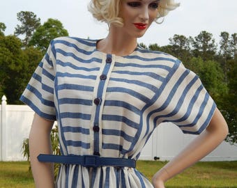 KAY WINDSOR Dress White Blue Wide Stripes Linen Blend Size 12, Shirtwaist Day Dress With Belt 1950's, Nautical