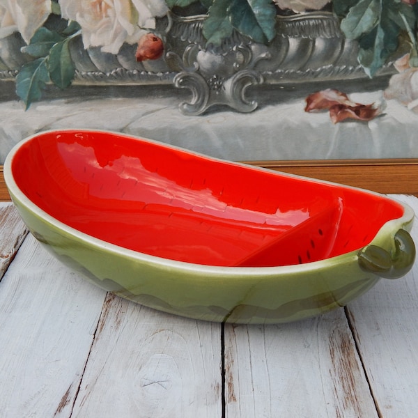 Ceramic Watermelon Bowl, Large Fruit Serving Oval Bowl, Divided Watermelon Bowl Hand-Painted Ceramic Red Green, Vintage