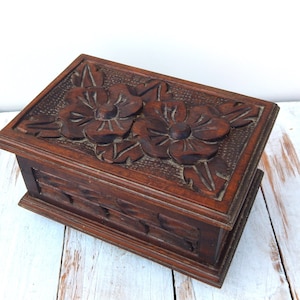 Carved Wood Box, Boho Rustic Wooden Jewelry Box with Deeply Carved Flowers, Brown Wooden Box Trinket Box, Vintage