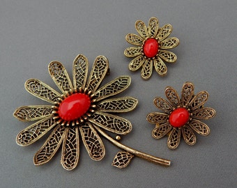 ART Red Flower Pin and Earrings Set ARTHUR PEPPER, Antiqued Gold Filigree Red Cabochon Flower Brooch Earrings, Vintage, Signed