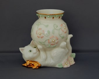 Lenox Cat Vase with Pastel Pink Pastel Green and Pearls Lenox Cat Vase with Pastel Pink Pastel Green and Pearls