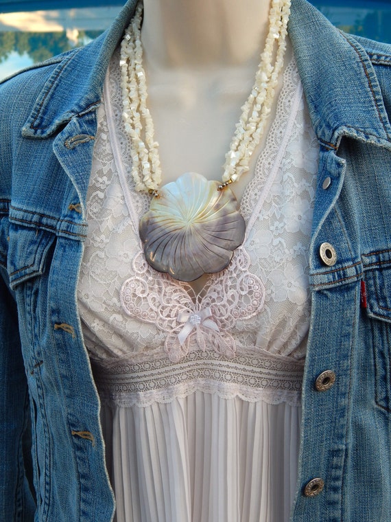 Shell Flower Necklace, Huge Carved Mother of Pear… - image 5