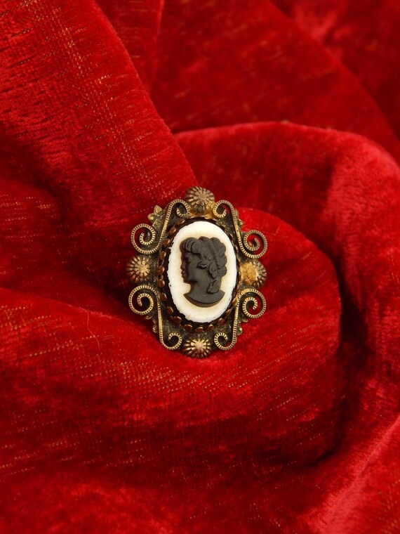 Black Cameo Pin, Collar Pin Victorian Style, Mid … - image 2