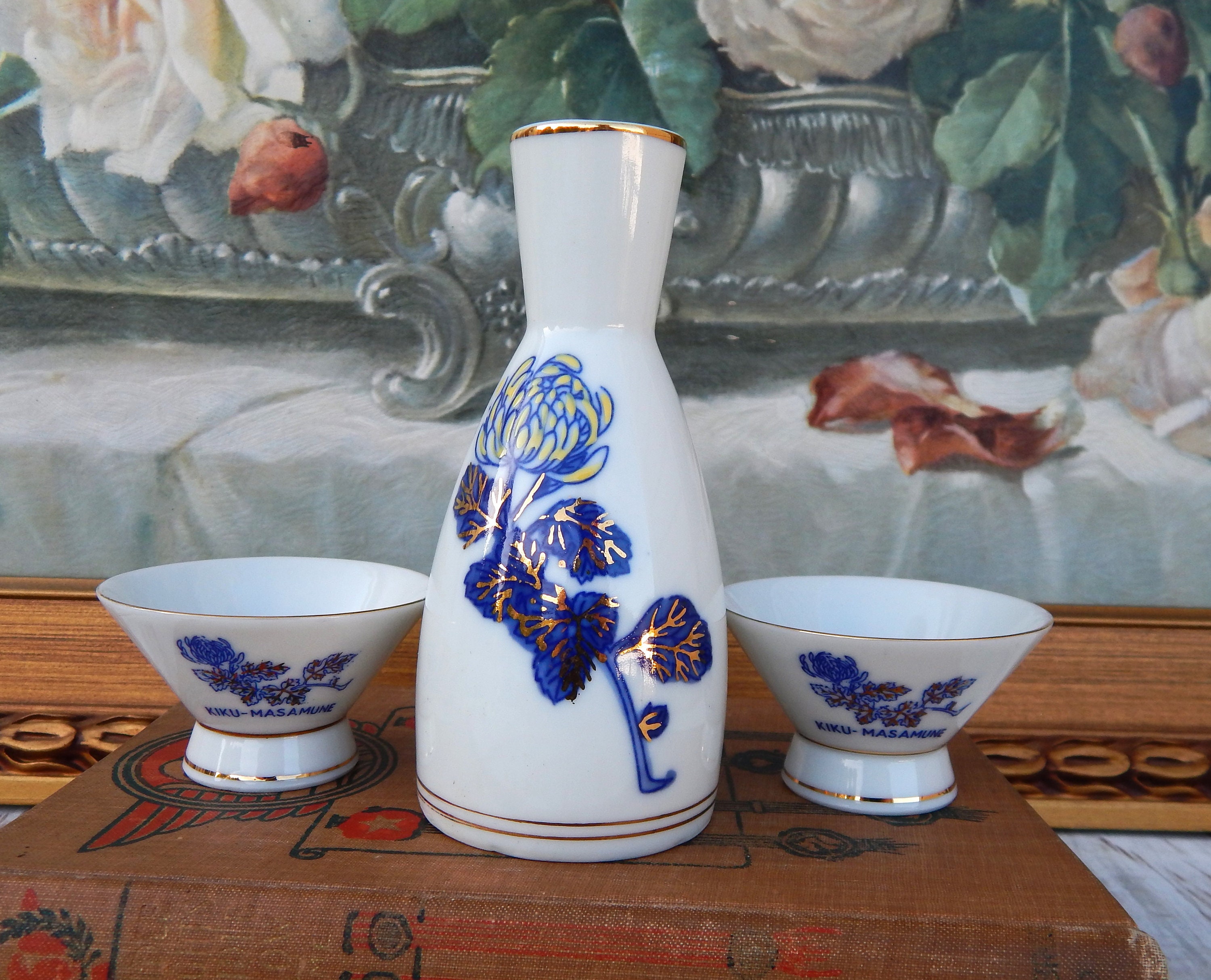 KIKU MASAMUNE Sake Carafe With 2 Cups Set, Sake for Two Mid