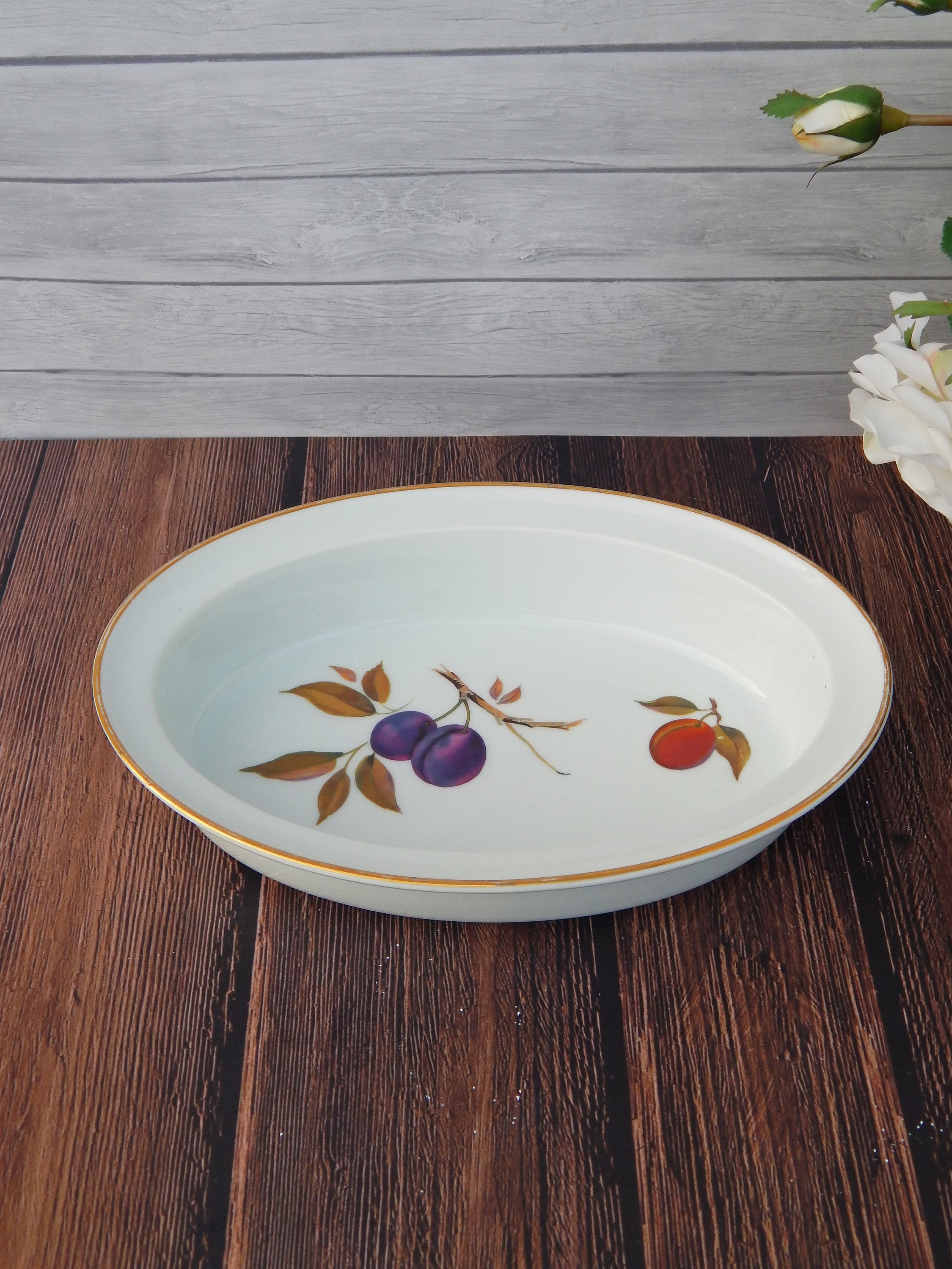Vintage Oval Baker Casserole ROYAL WORCESTER EVESHAM England
