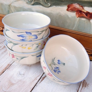 VILLEROY & BOCH Riviera Soup Cereal Bowls Set of 4, Vintage Floral Bowls